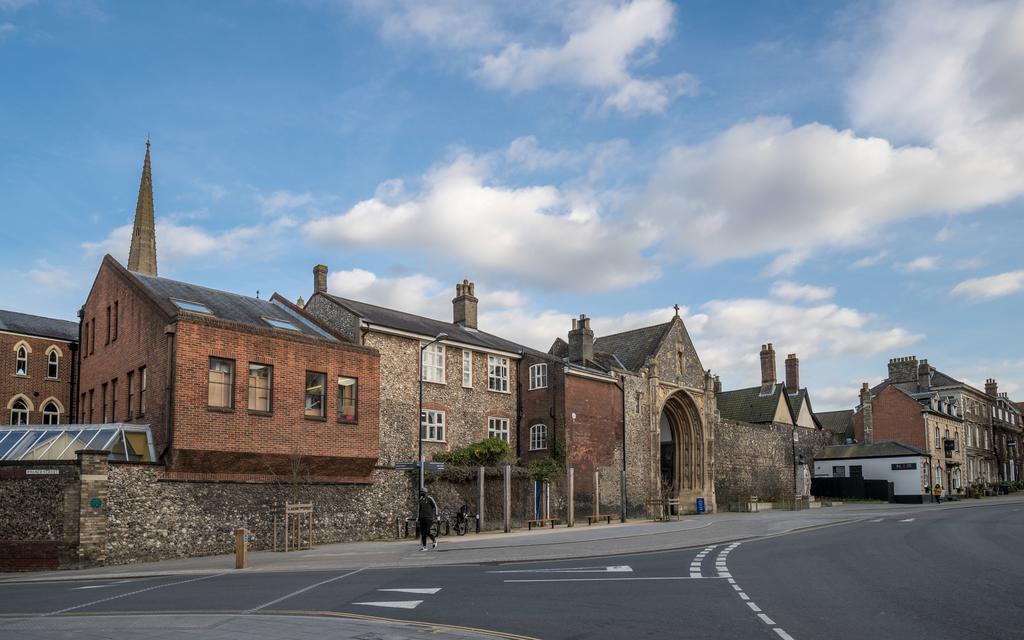 Perfect 2 Bedroom Apartment Located In City Centre With Parking Space Norwich Exterior photo