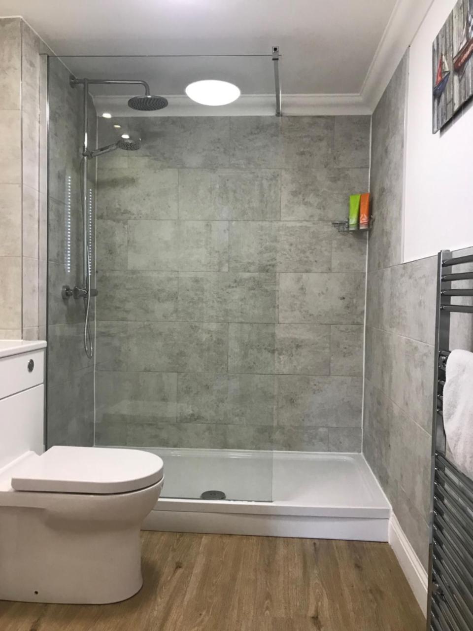 Perfect 2 Bedroom Apartment Located In City Centre With Parking Space Norwich Exterior photo